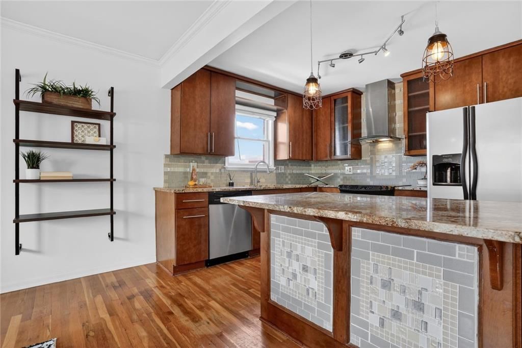 4213 Clark Avenue — photo 10