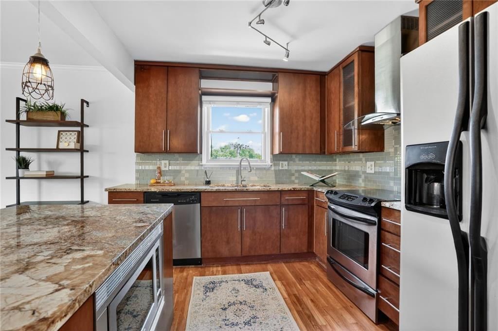 4213 Clark Avenue — photo 11