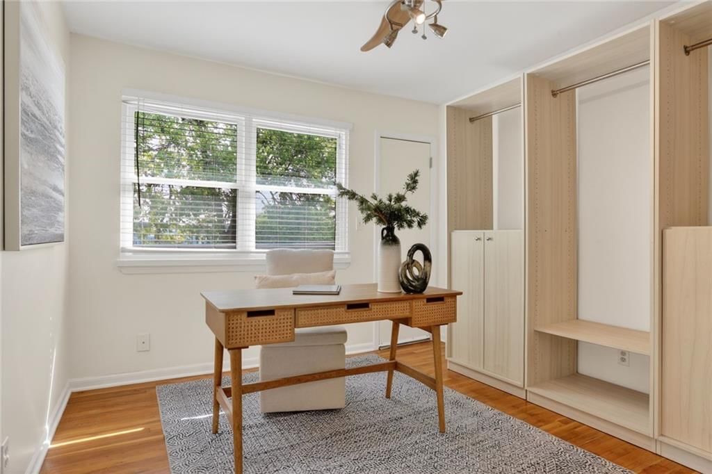 4213 Clark Avenue — photo 14