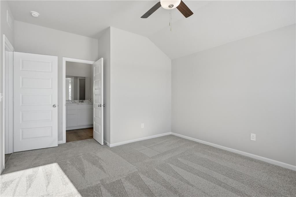 468 Valley View Drive — photo 6
