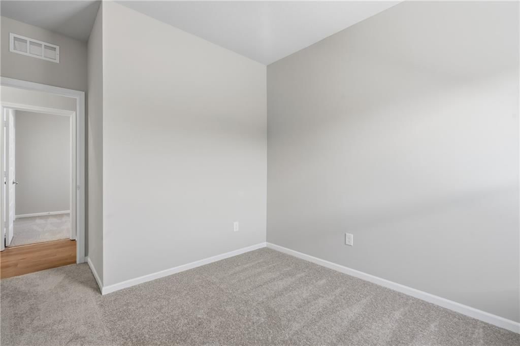 468 Valley View Drive — photo 10