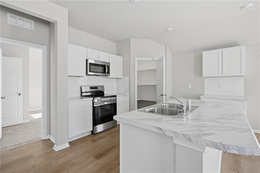 468 Valley View Drive — photo 15