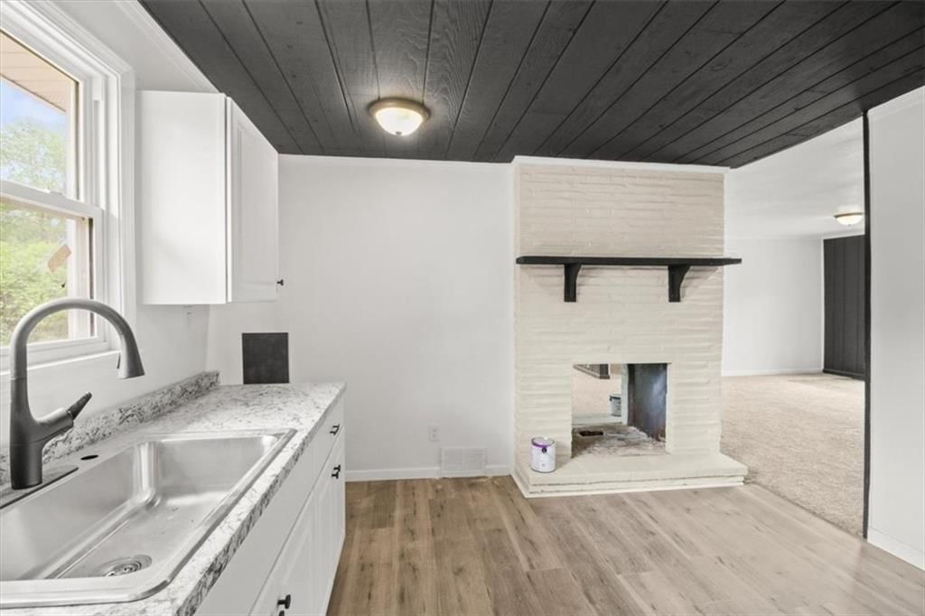 7104 E 67th Street — photo 5