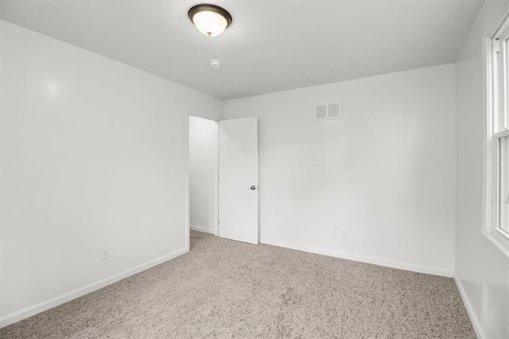 7104 E 67th Street — photo 11