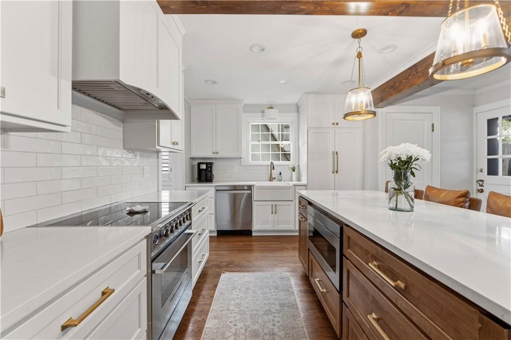 2109 W 50th Street — photo 28