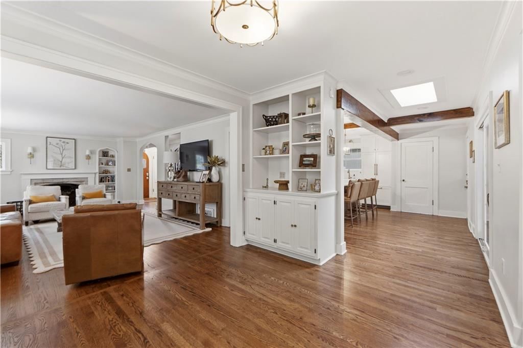 2109 W 50th Street — photo 33