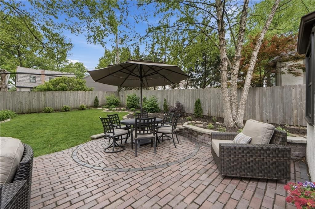 2109 W 50th Street — photo 68