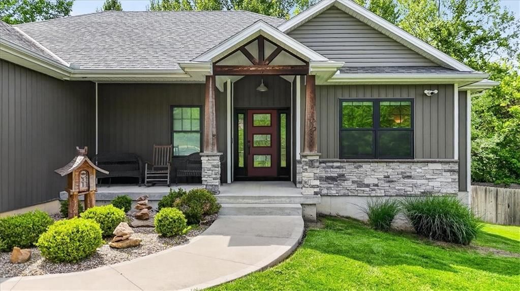 1000 Cheatham Court — photo 2