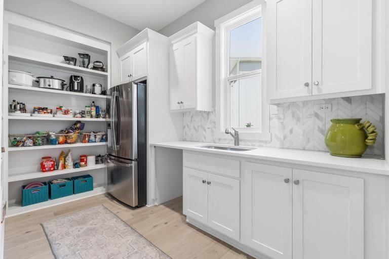15640 Delmar Street — photo 17