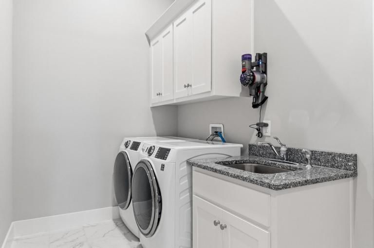 15640 Delmar Street — photo 32