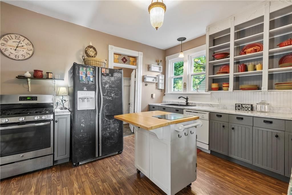 318 W Cedar Street — photo 20
