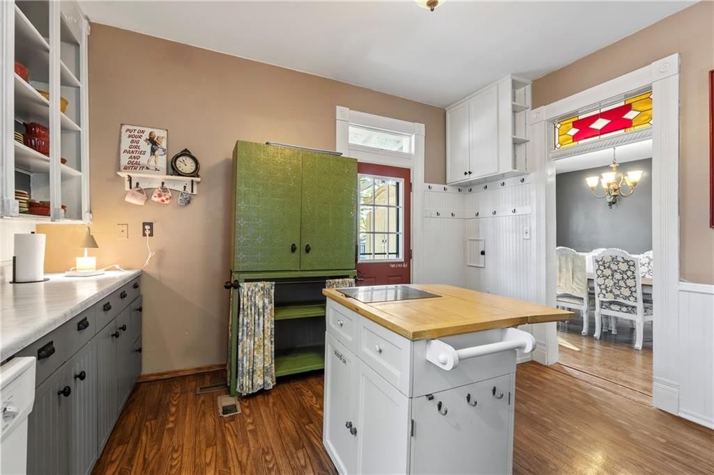 318 W Cedar Street — photo 22
