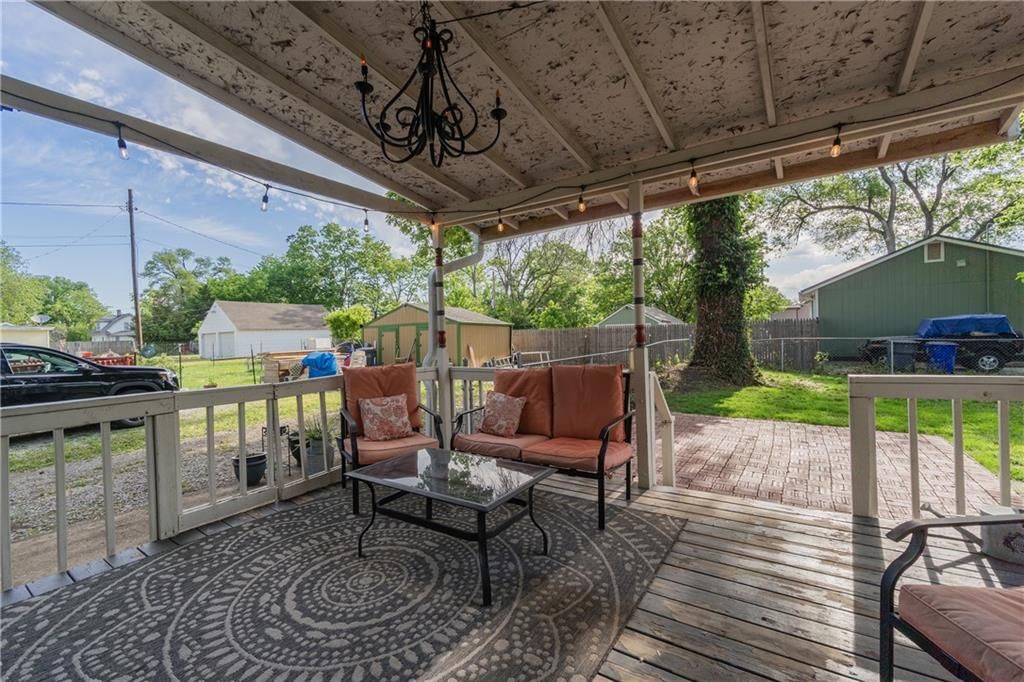 318 W Cedar Street — photo 44