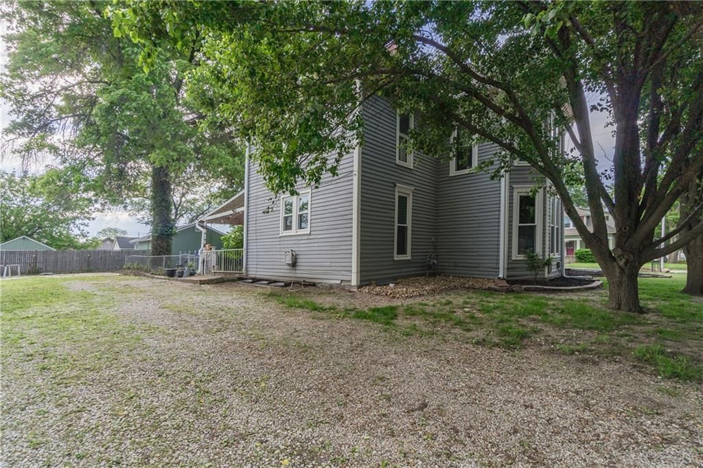 318 W Cedar Street — photo 46