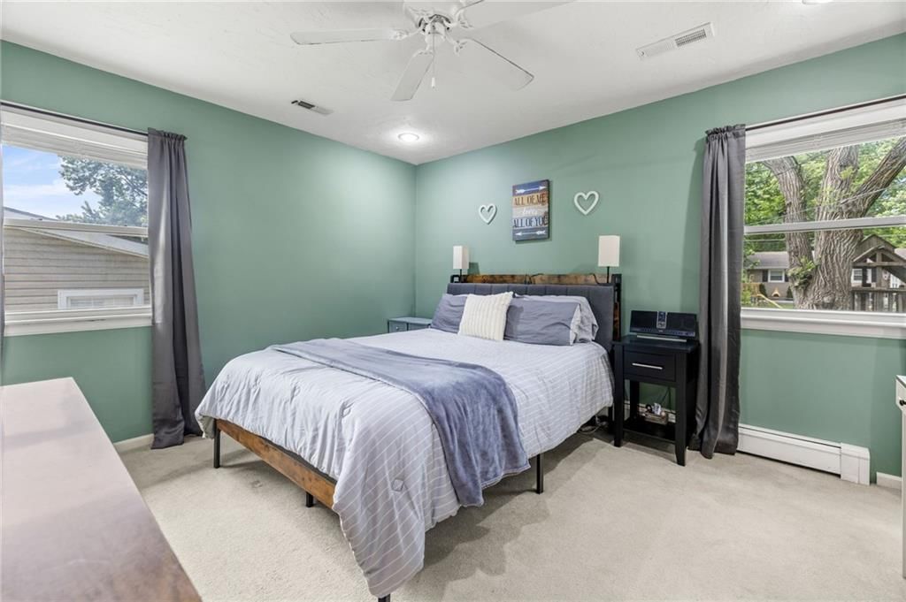 1318 S Elm Street — photo 17