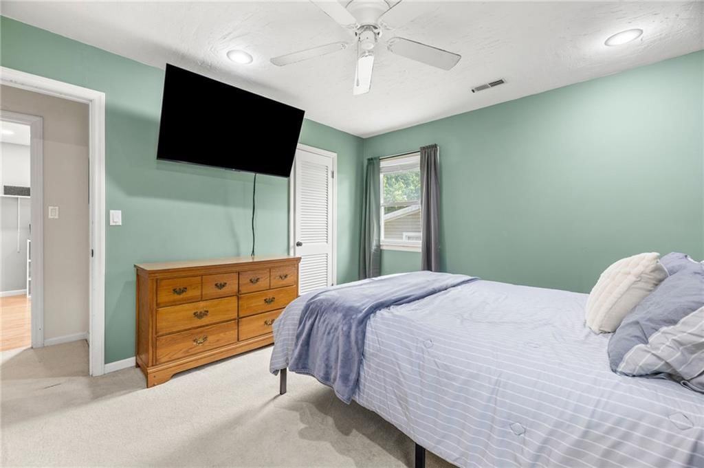 1318 S Elm Street — photo 19