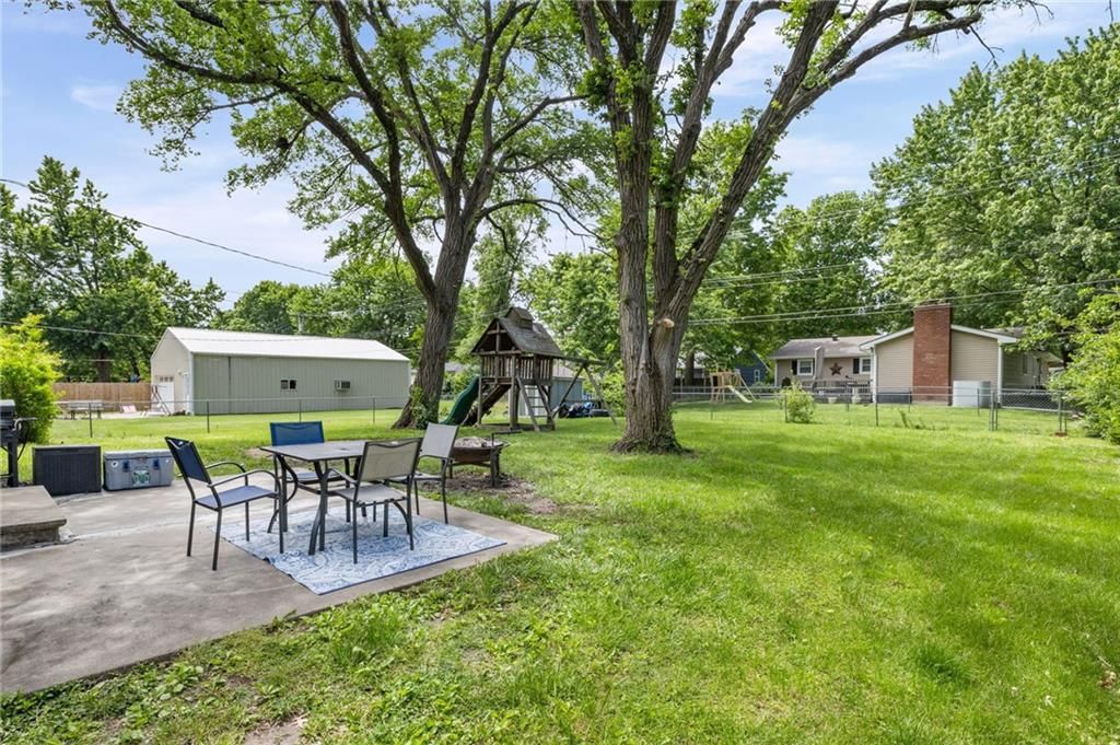 1318 S Elm Street — photo 29