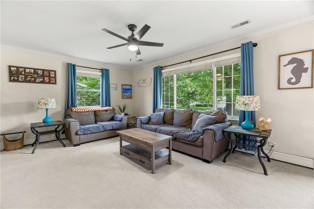 1318 S Elm Street — photo 38
