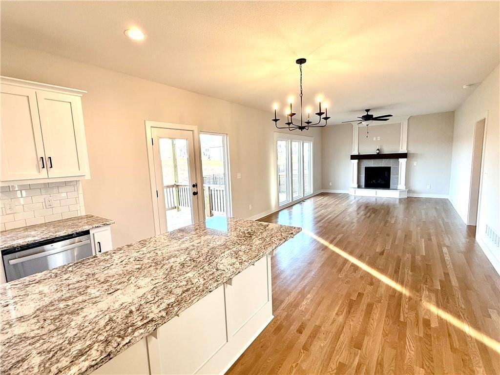 10153 N Brighton Avenue — photo 7