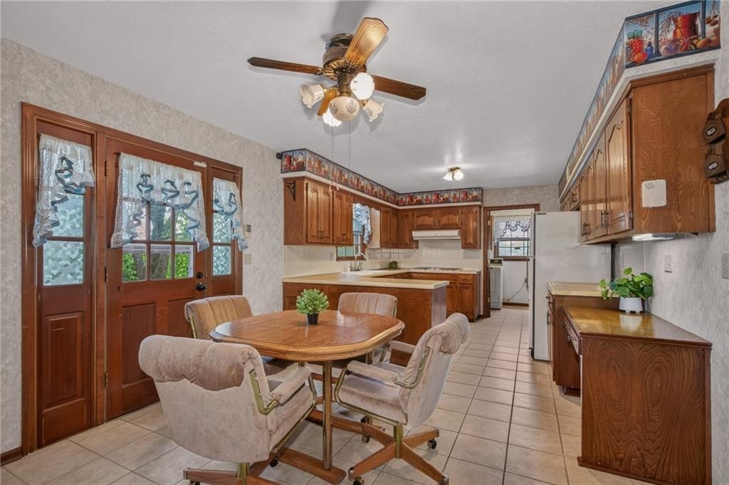 24345 W 71st Street — photo 11