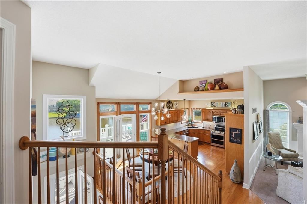521 SW Graystone Drive — photo 21