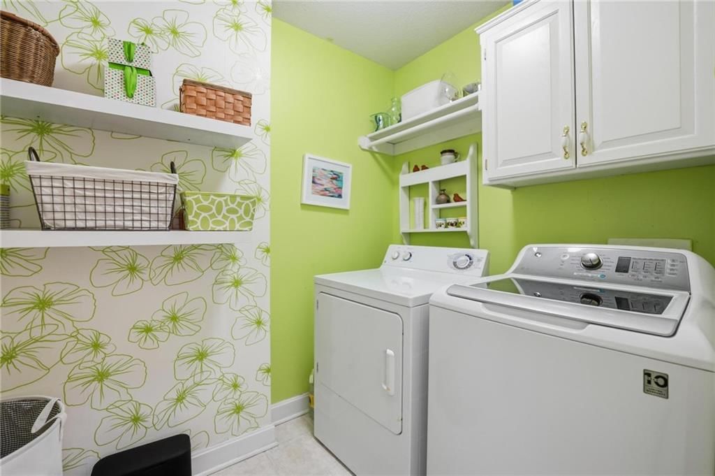 521 SW Graystone Drive — photo 28