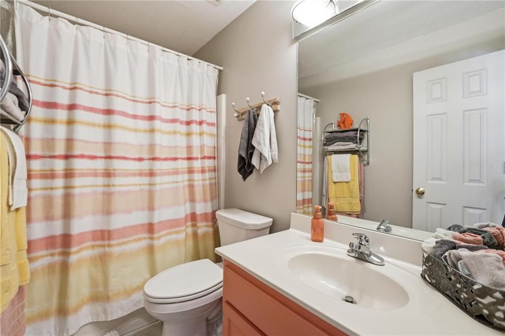 521 SW Graystone Drive — photo 29