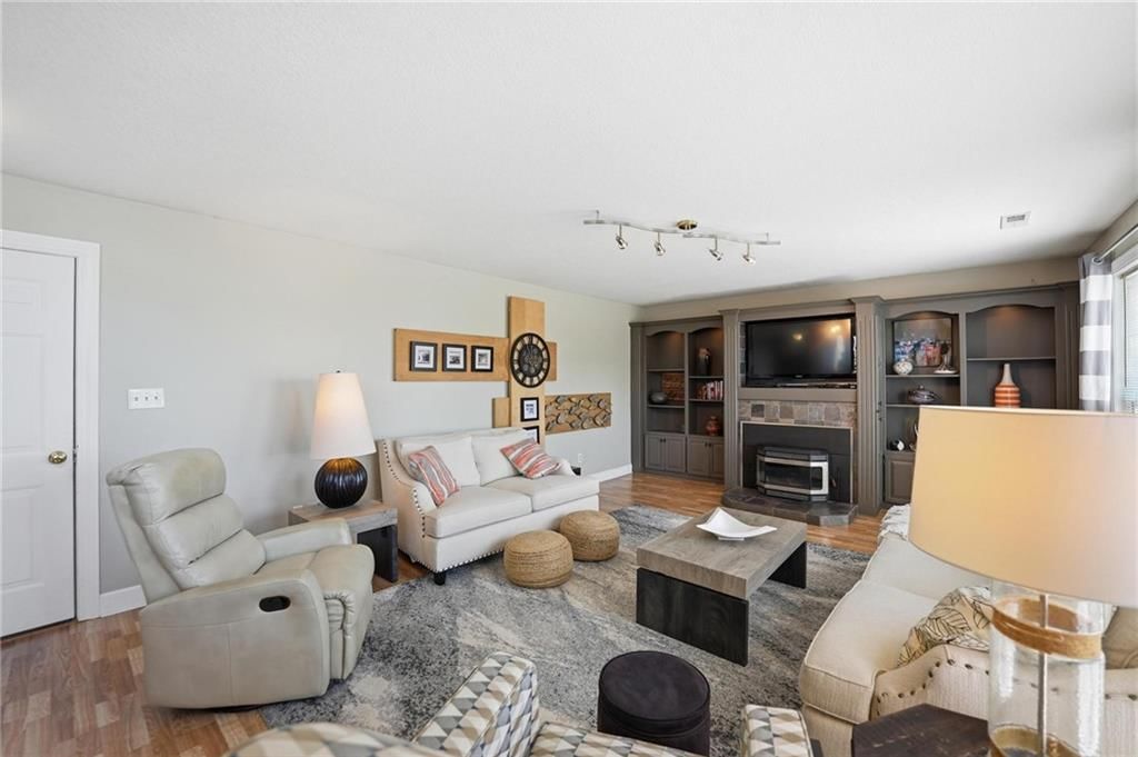 521 SW Graystone Drive — photo 35