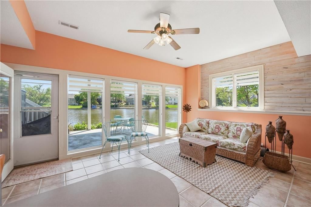 521 SW Graystone Drive — photo 43