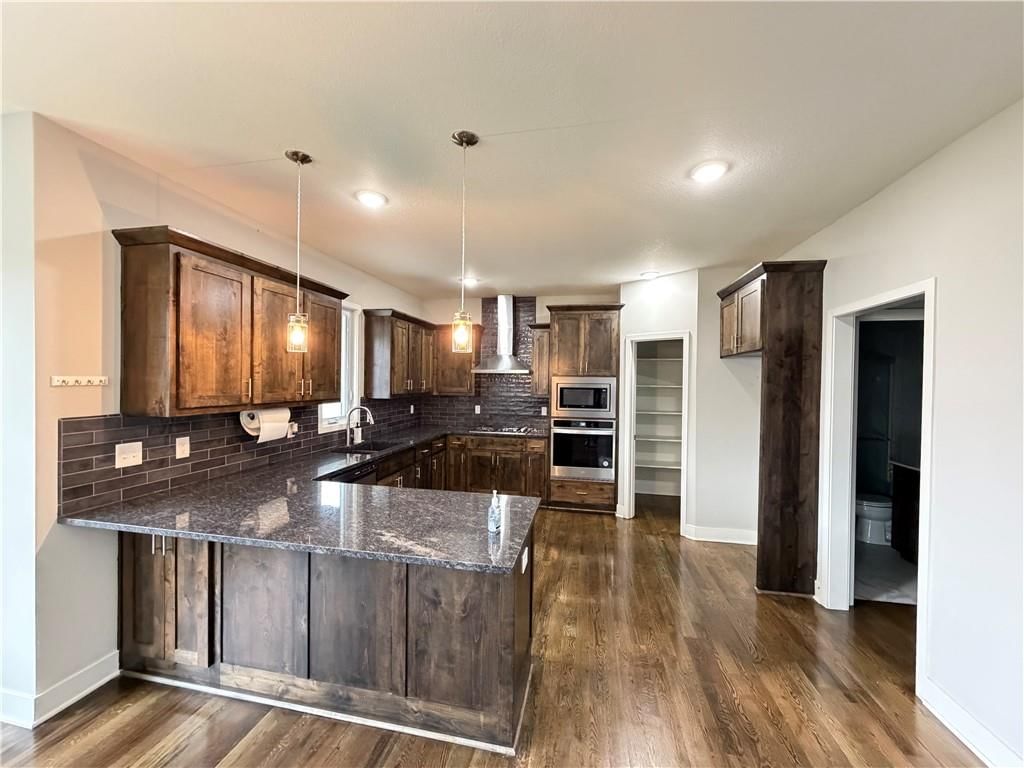 11312 Yecker Avenue — photo 10