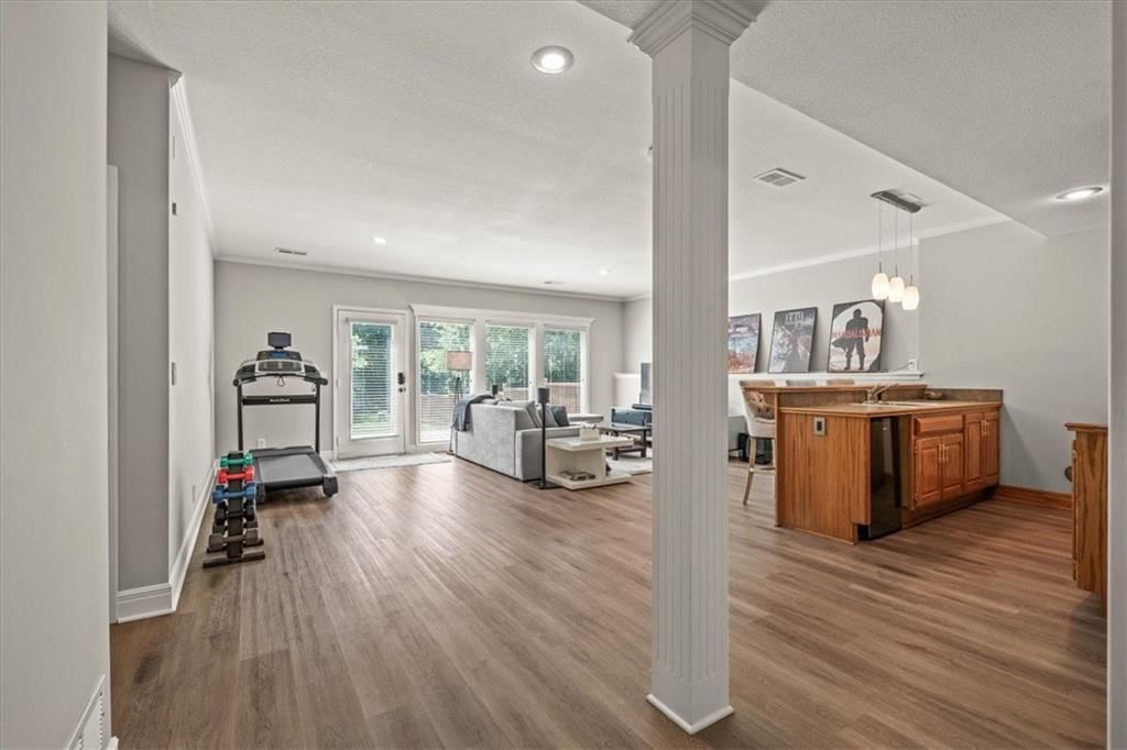 14421 Melrose Street — photo 24