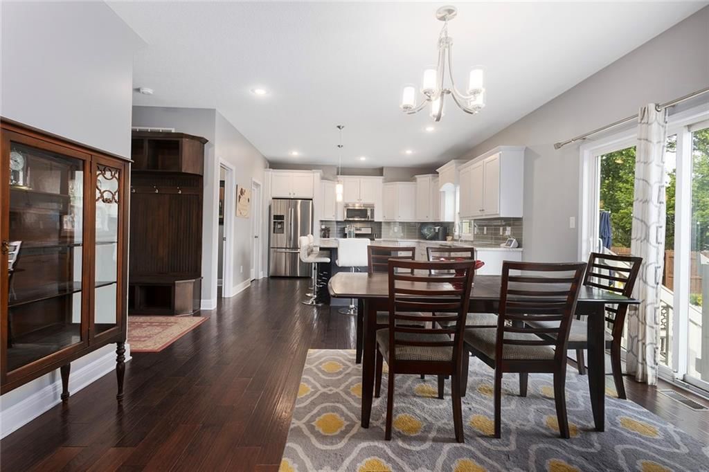 1740 NE Nine Oaks Drive — photo 14