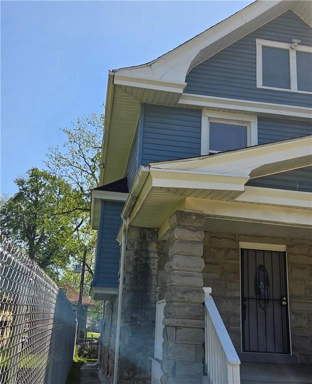 3321 Wabash Avenue — photo 3