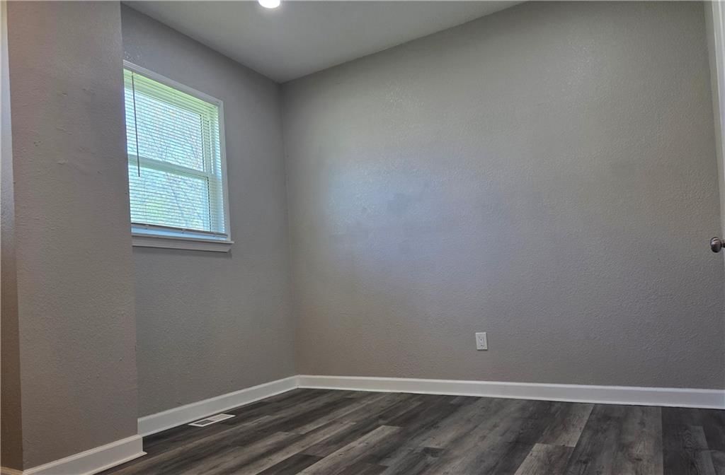 3321 Wabash Avenue — photo 15