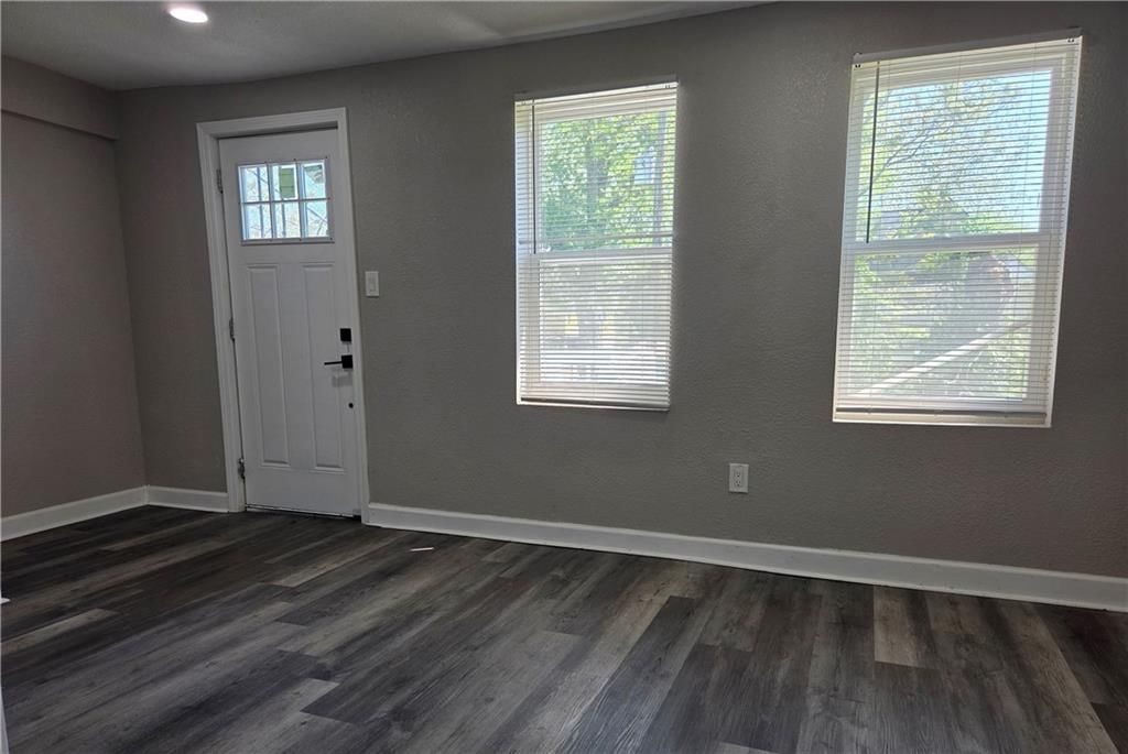 3321 Wabash Avenue — photo 16