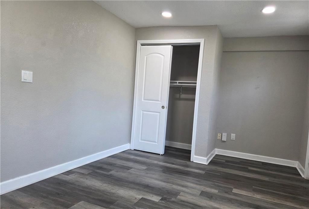 3321 Wabash Avenue — photo 18