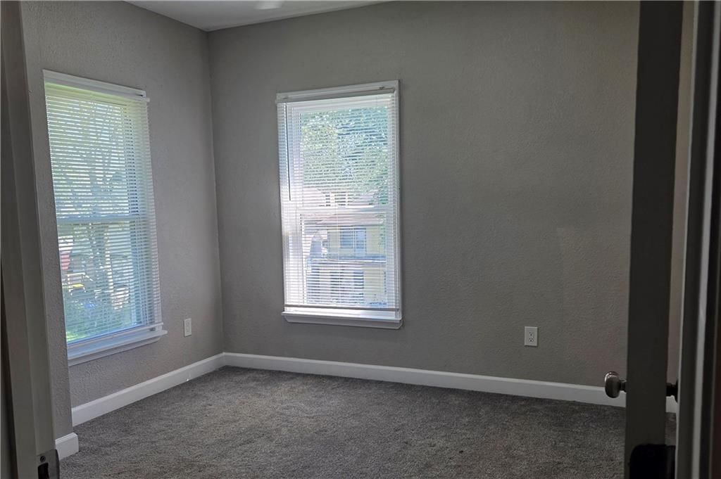 3321 Wabash Avenue — photo 21