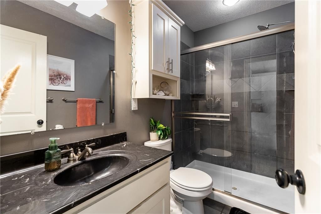 4526 Roanoke Parkway — photo 8