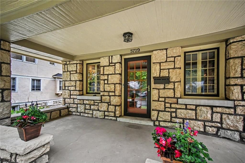 5729 Charlotte Street — photo 3