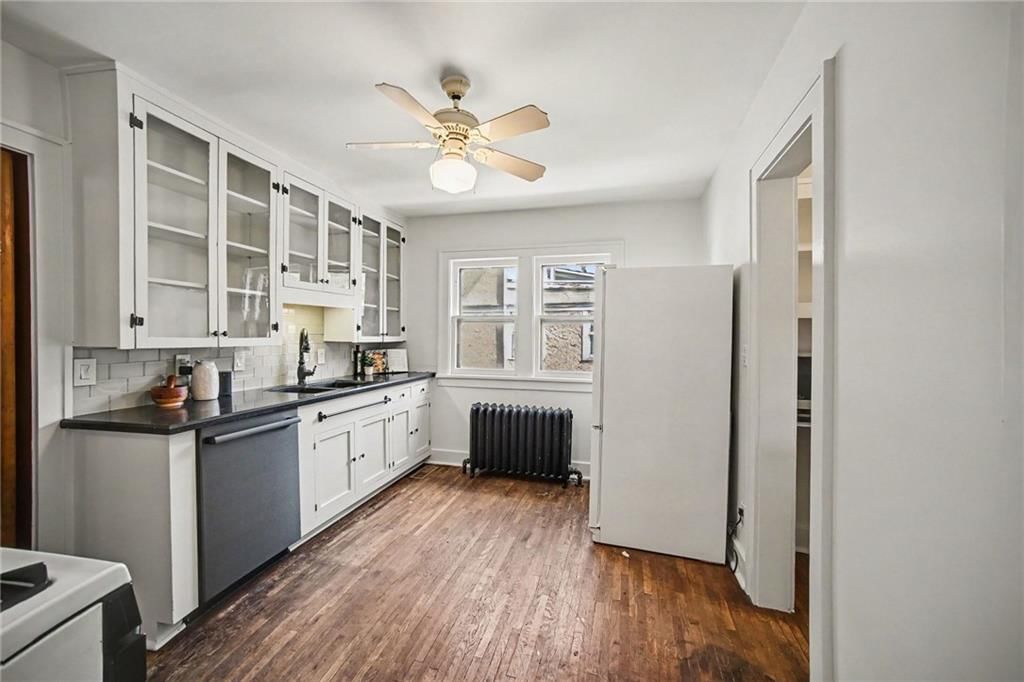 5729 Charlotte Street — photo 10