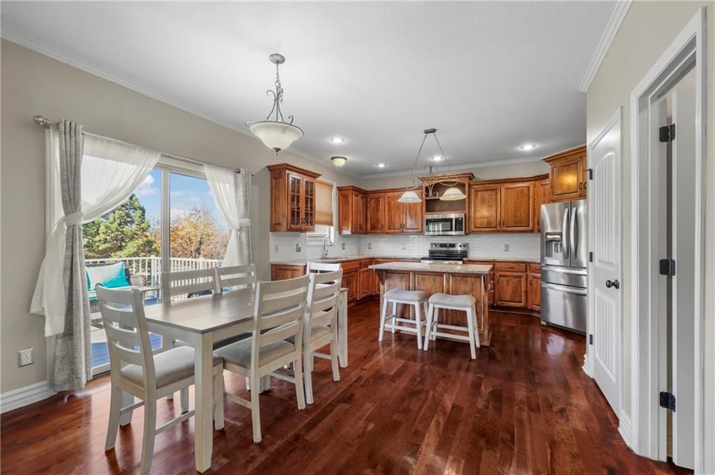 1205 Wiltshire Boulevard — photo 11