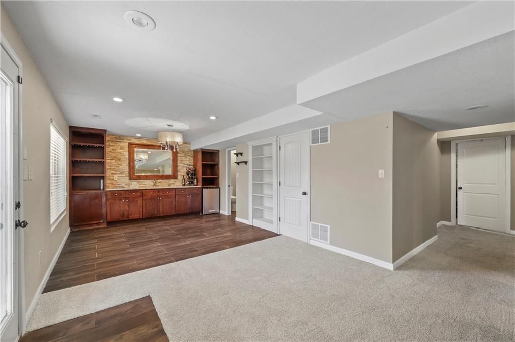 1205 Wiltshire Boulevard — photo 24