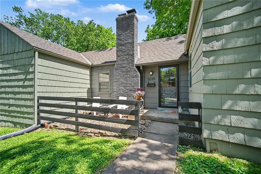 5225 Sycamore Drive — photo 3