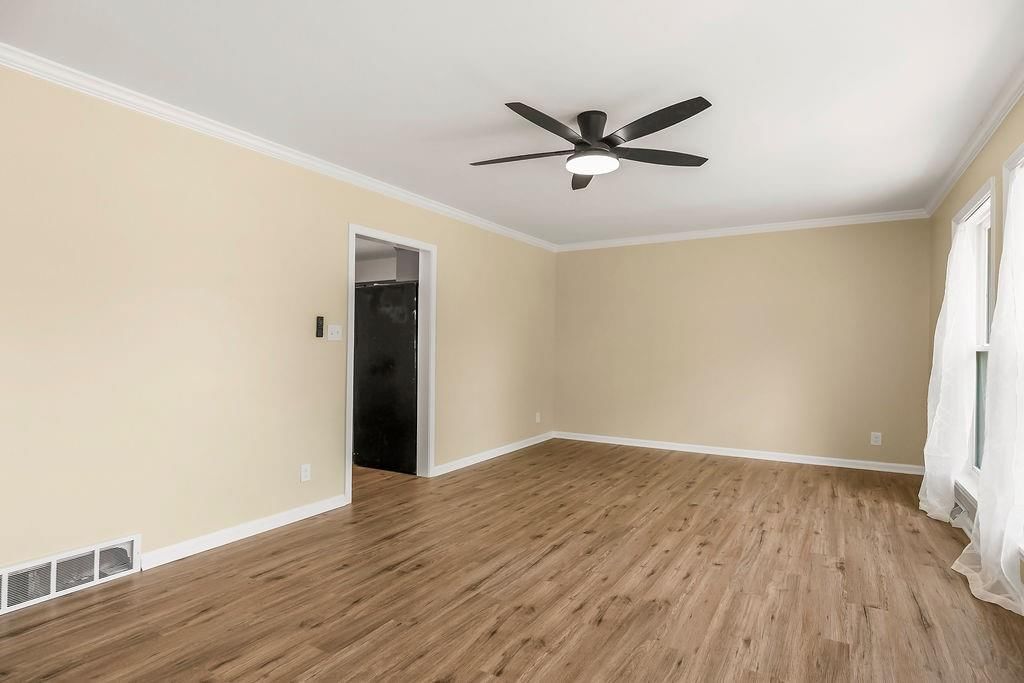 102 S 18th Street — photo 9