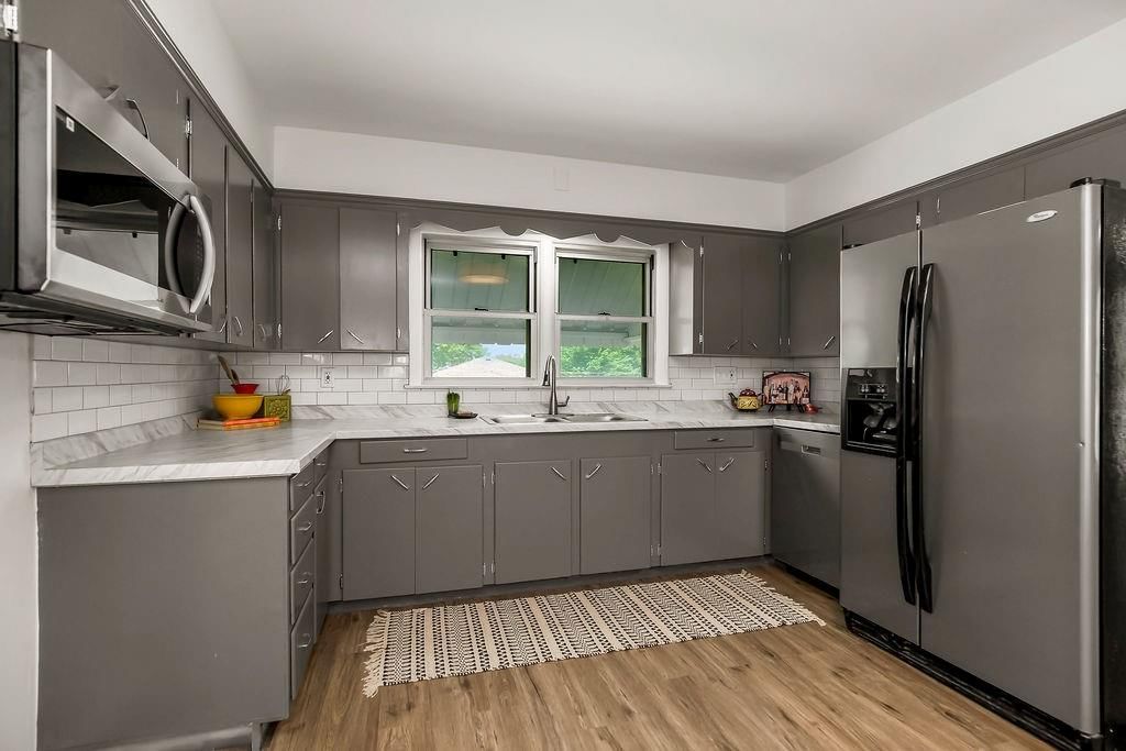 102 S 18th Street — photo 11