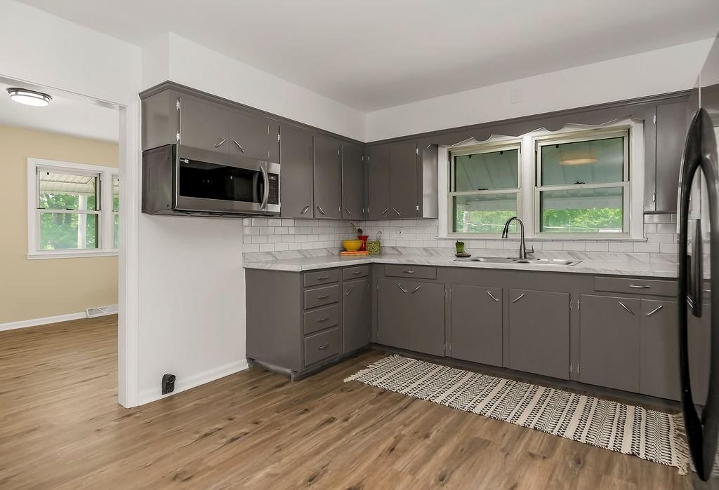 102 S 18th Street — photo 12