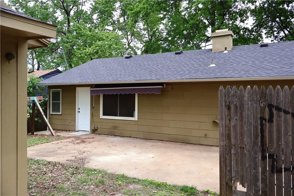 10710 Newton Avenue — photo 24