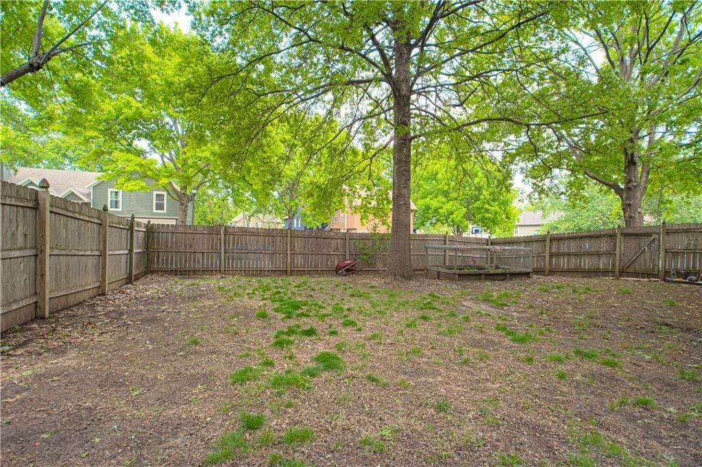 1207 N Anne Shirley Drive — photo 27