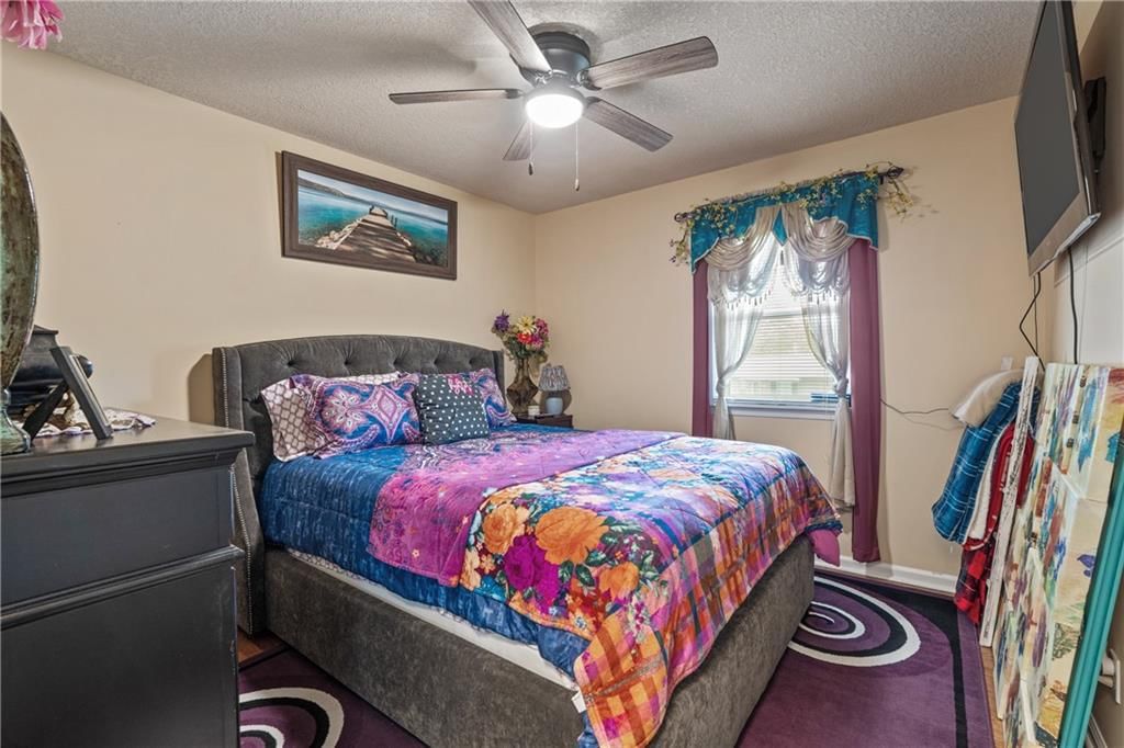 8903 N Holmes Street — photo 16