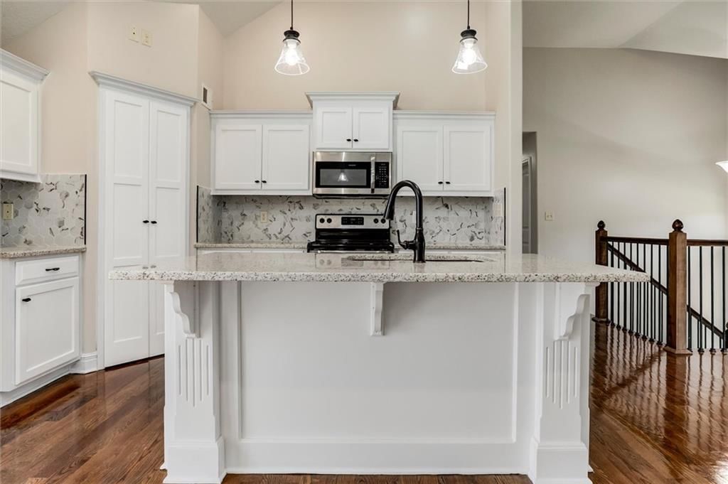 2301 NE Treetop Drive — photo 17